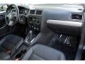 Black Uni - Jetta SE Sedan Photo No. 17