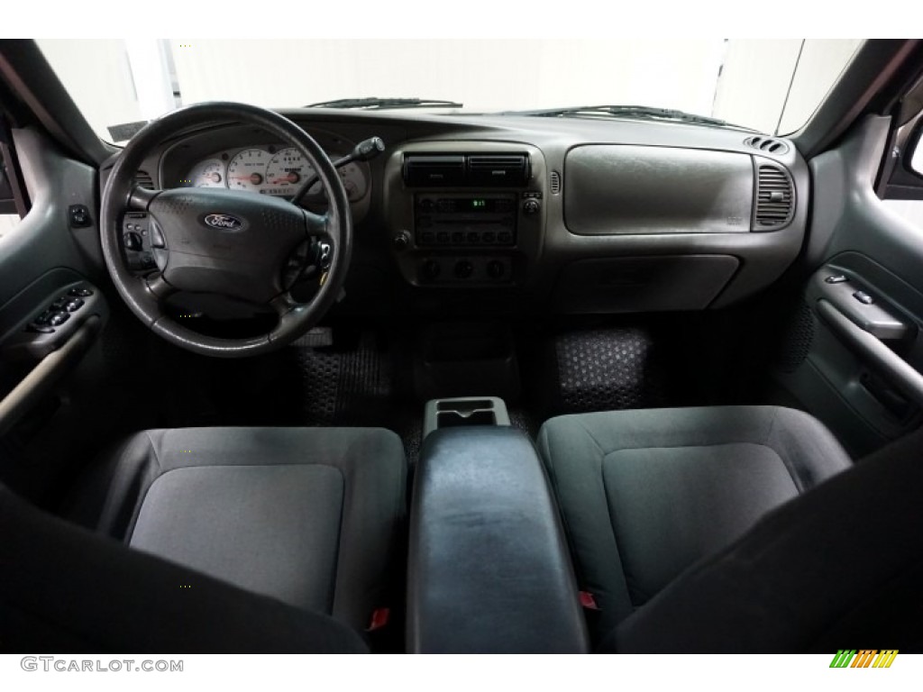 2001 Explorer Sport Trac  - Black / Dark Graphite photo #25