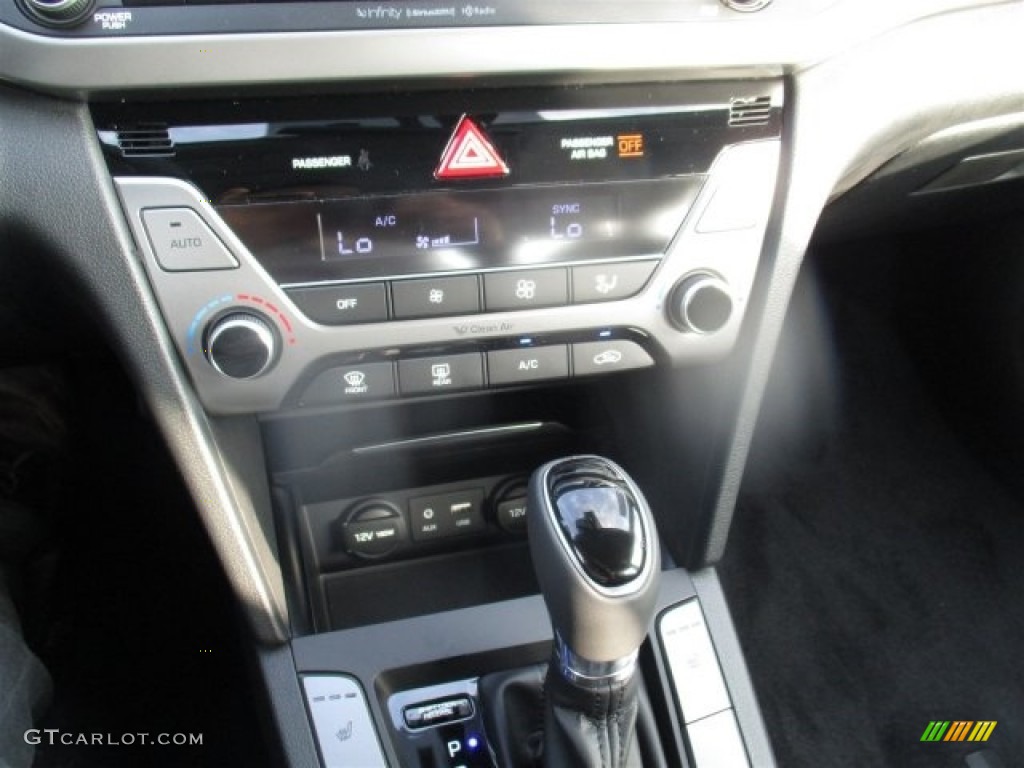 2017 Elantra Limited - Gray / Black photo #21