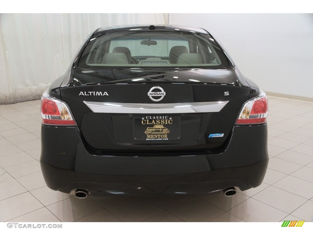 2014 Altima 2.5 S - Super Black / Beige photo #12