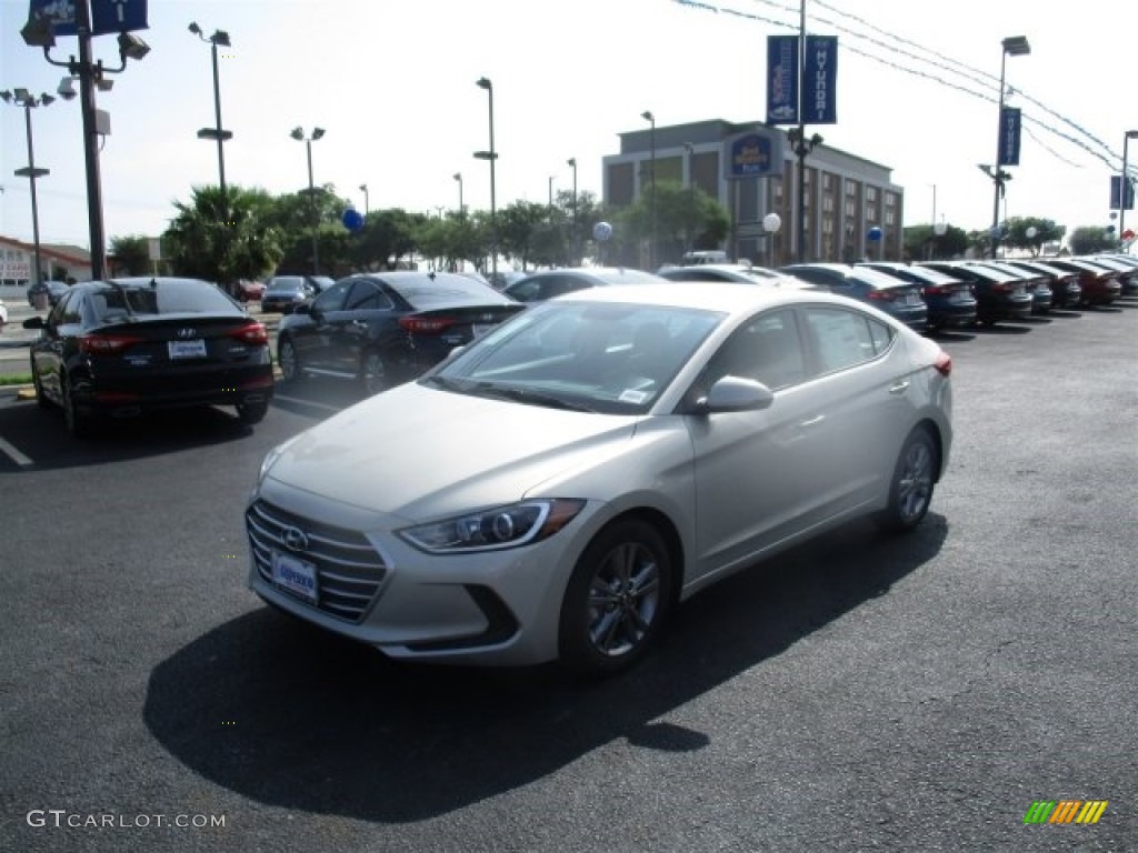 2017 Elantra SE - Beige / Beige photo #3