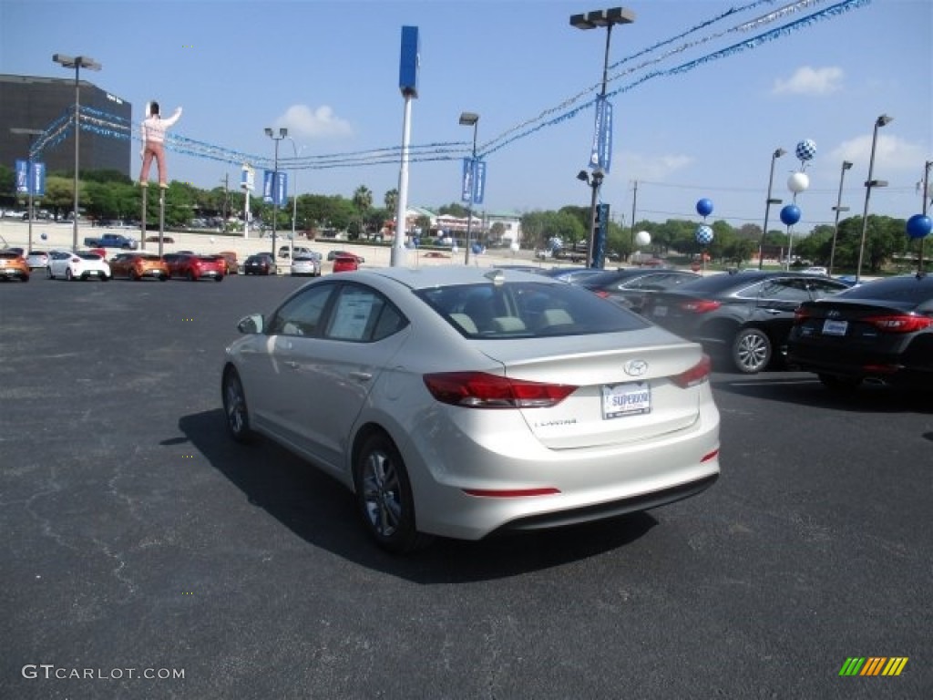 2017 Elantra SE - Beige / Beige photo #5