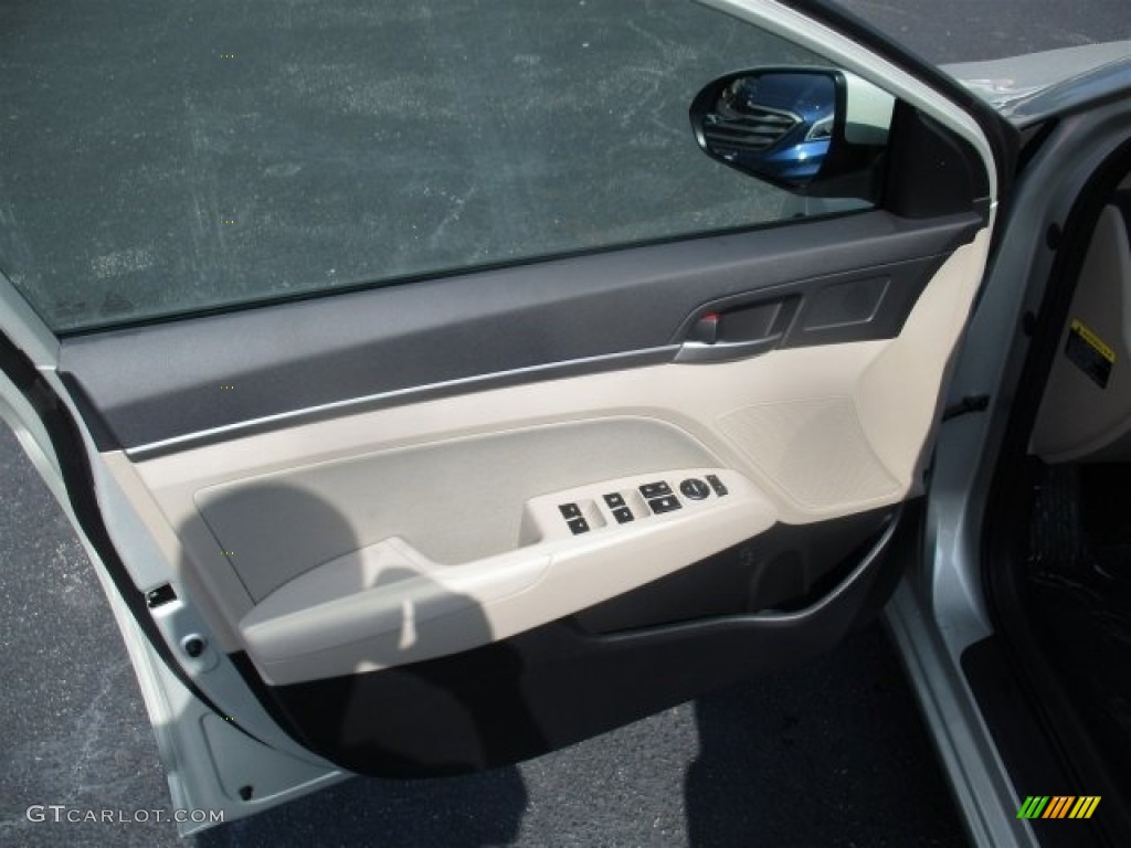 2017 Elantra SE - Beige / Beige photo #17