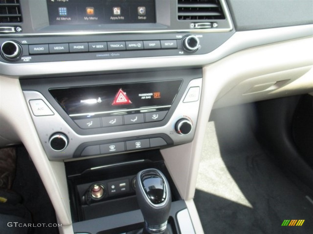 2017 Elantra SE - Beige / Beige photo #19