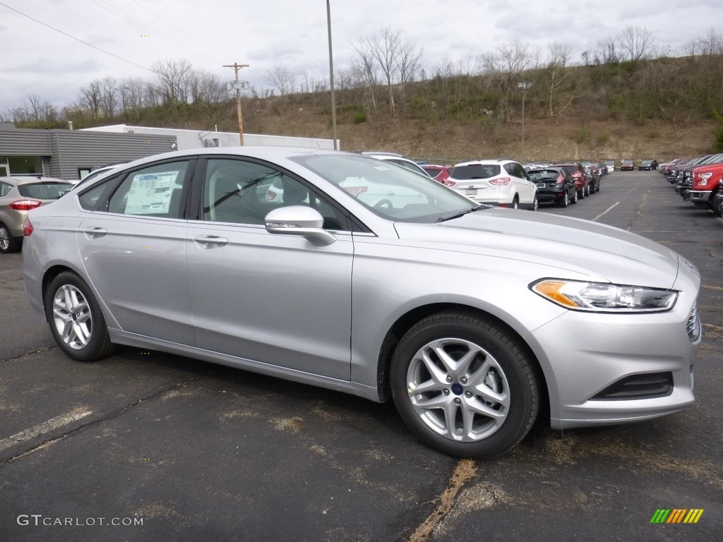 2016 Fusion SE - Ingot Silver Metallic / Charcoal Black photo #1