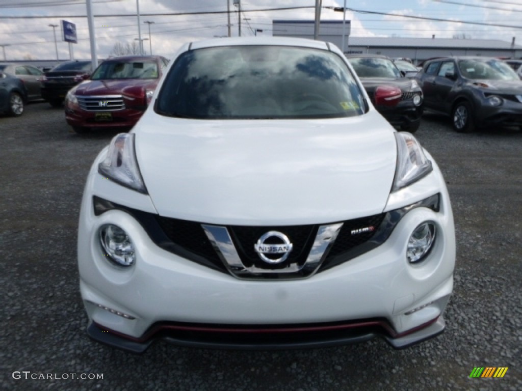 2016 Juke NISMO AWD - Pearl White / NISMO Black/Red photo #12