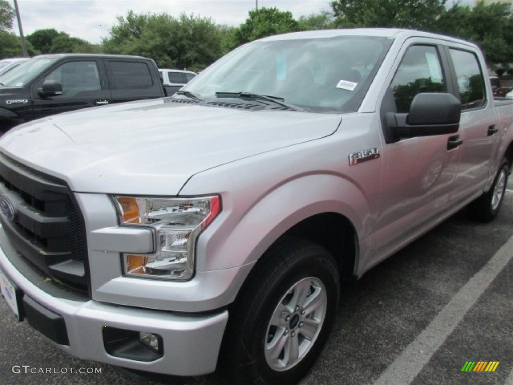 2016 F150 XL SuperCrew - Ingot Silver / Medium Earth Gray photo #2