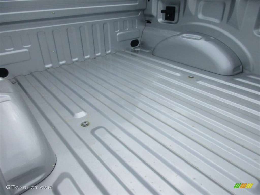 2016 F150 XL SuperCrew - Ingot Silver / Medium Earth Gray photo #5