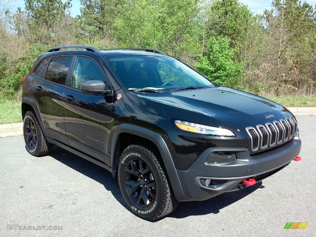 Brilliant Black Crystal Pearl 2016 Jeep Cherokee Trailhawk 4x4 Exterior Photo #112021083