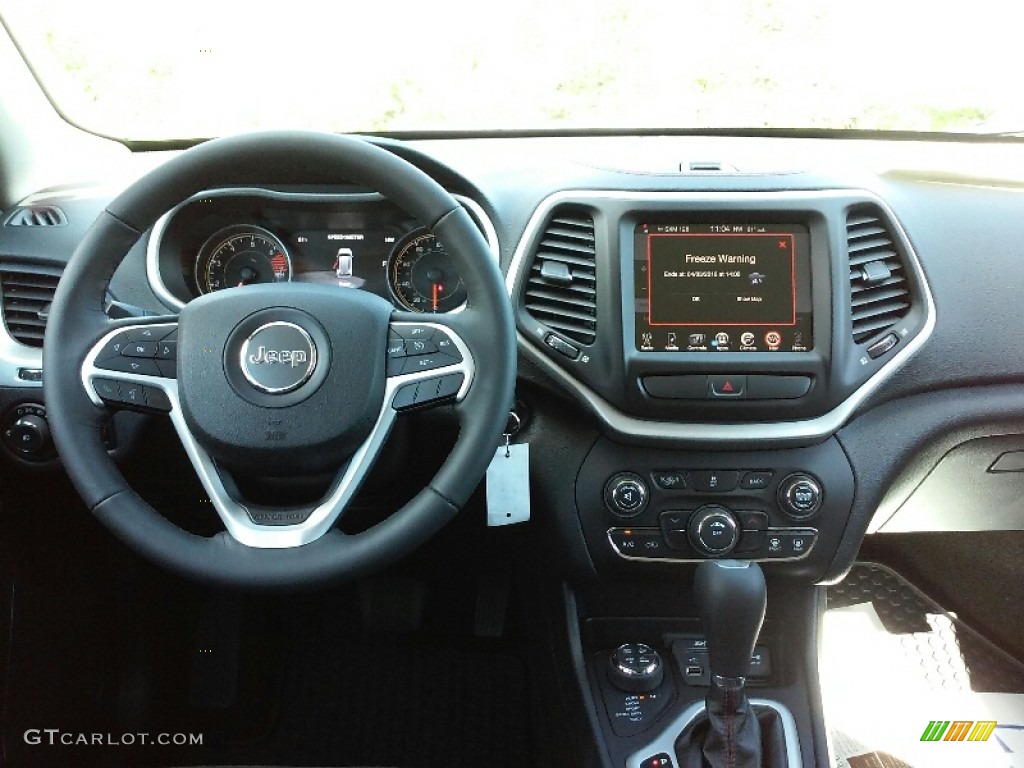 2016 Jeep Cherokee Trailhawk 4x4 Dashboard Photos