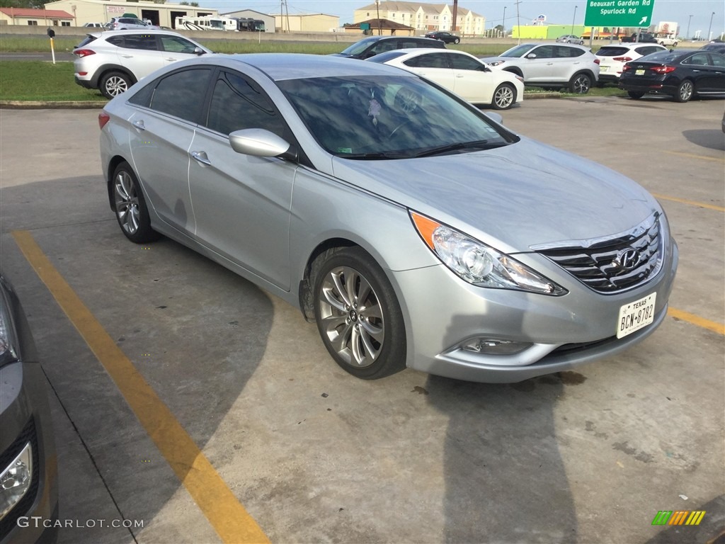 2013 Sonata SE - Radiant Silver / Gray photo #4