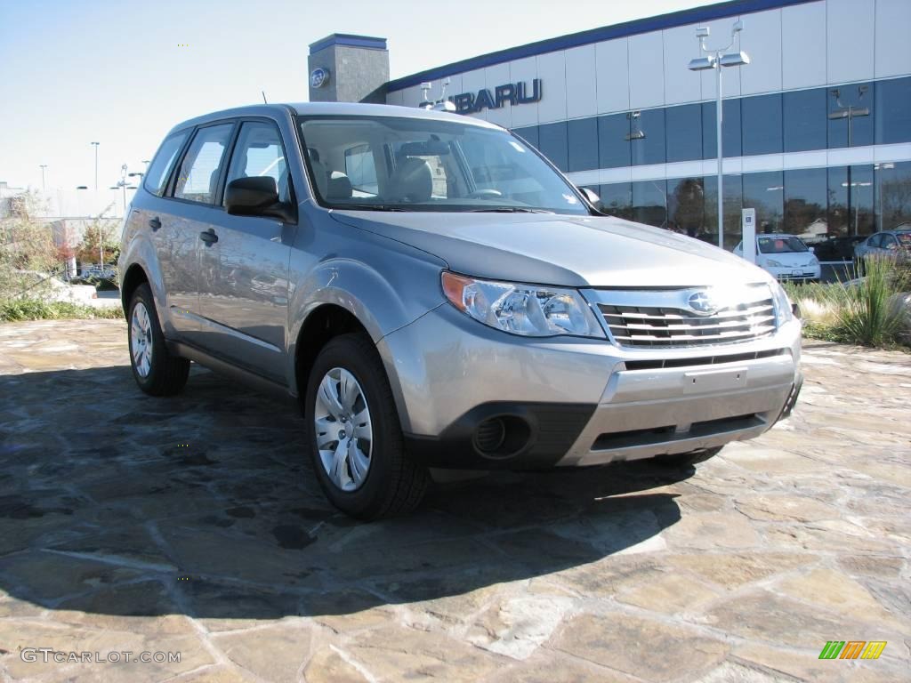 2009 Forester 2.5 X - Steel Silver Metallic / Platinum photo #1