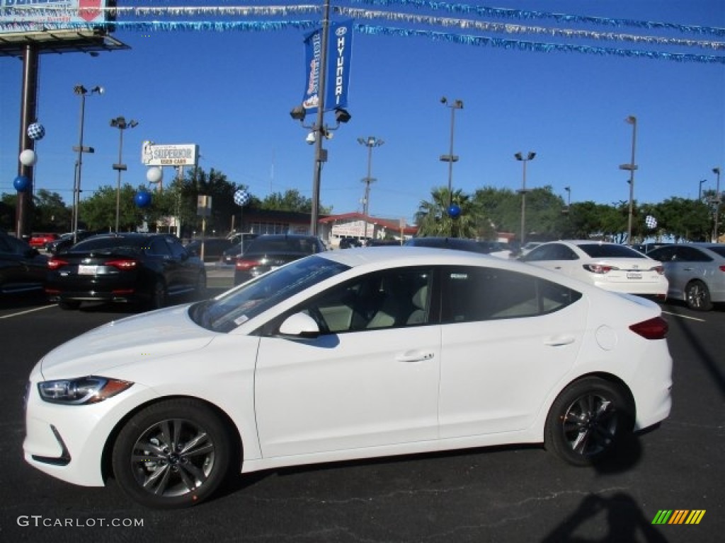 2017 Elantra SE - White / Beige photo #4