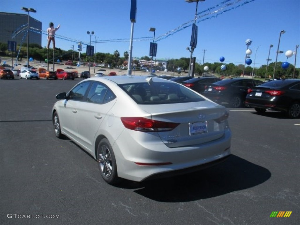 2017 Elantra SE - Beige / Beige photo #7