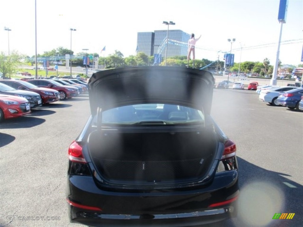 2017 Elantra Limited - Black / Black photo #9