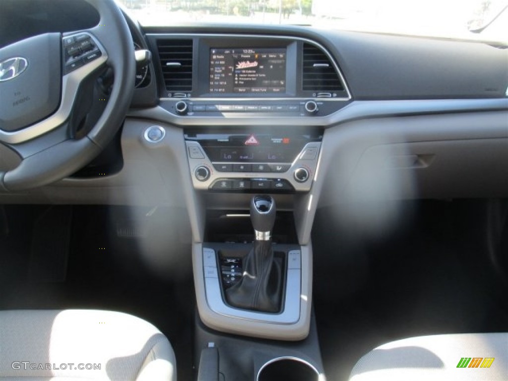 2017 Elantra SE - White / Gray photo #15