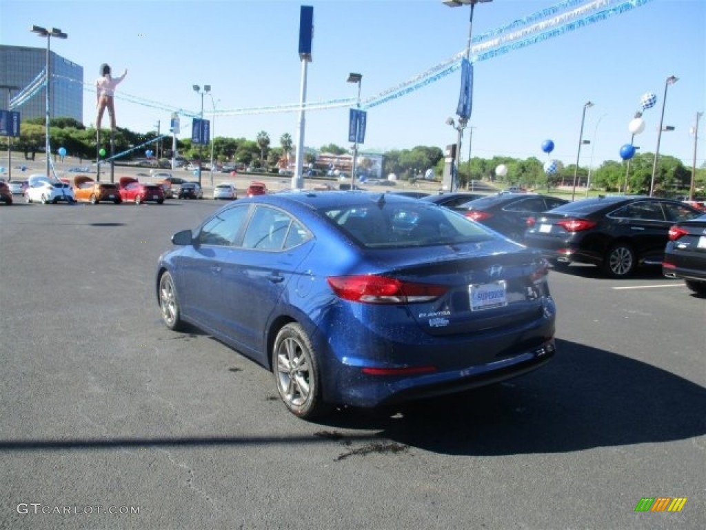 2017 Elantra SE - Lakeside Blue / Gray photo #5