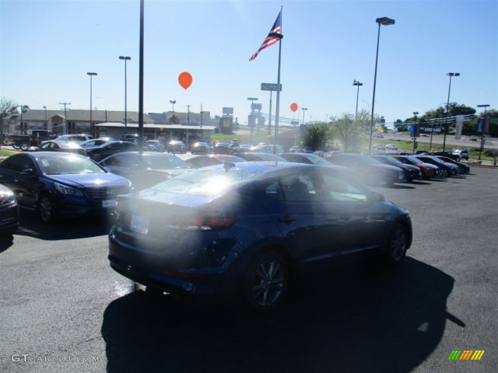 2017 Elantra SE - Lakeside Blue / Gray photo #8