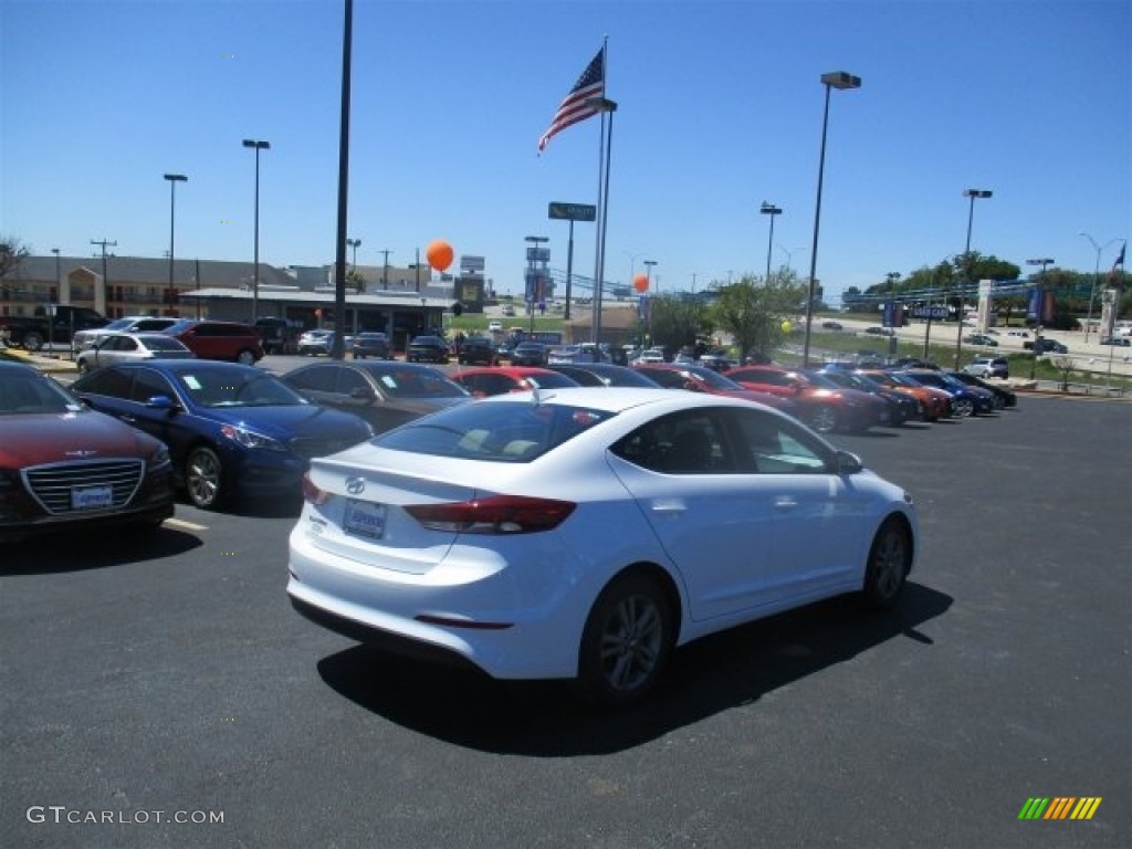 2017 Elantra SE - White / Beige photo #7