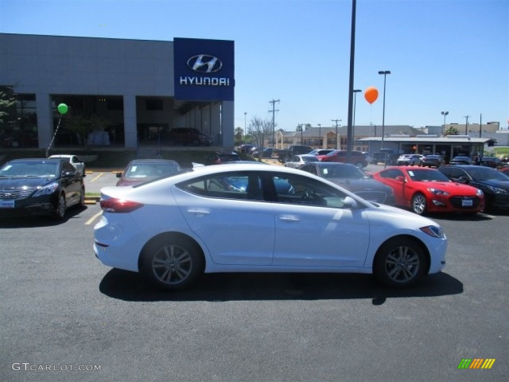 2017 Elantra SE - White / Beige photo #8