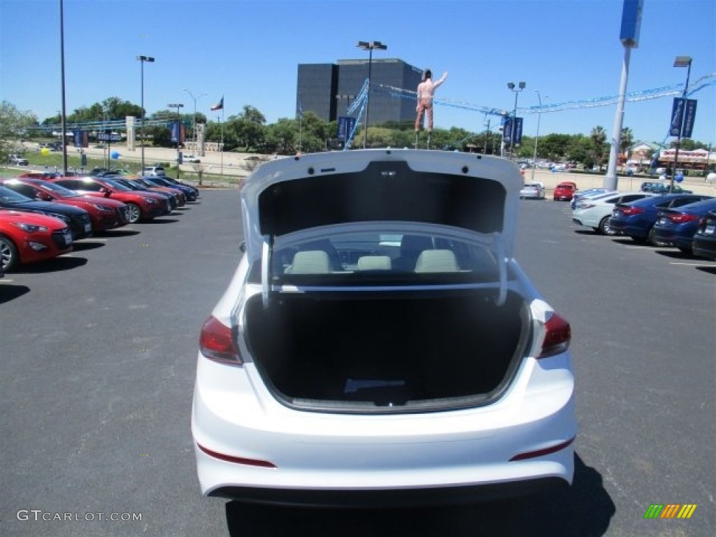 2017 Elantra SE - White / Beige photo #9