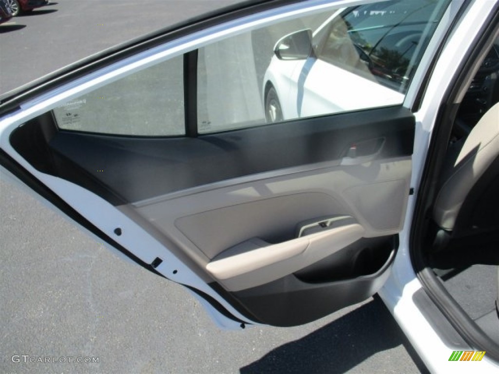 2017 Elantra SE - White / Beige photo #16