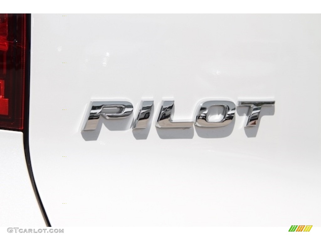 2016 Pilot Elite AWD - White Diamond Pearl / Black photo #3