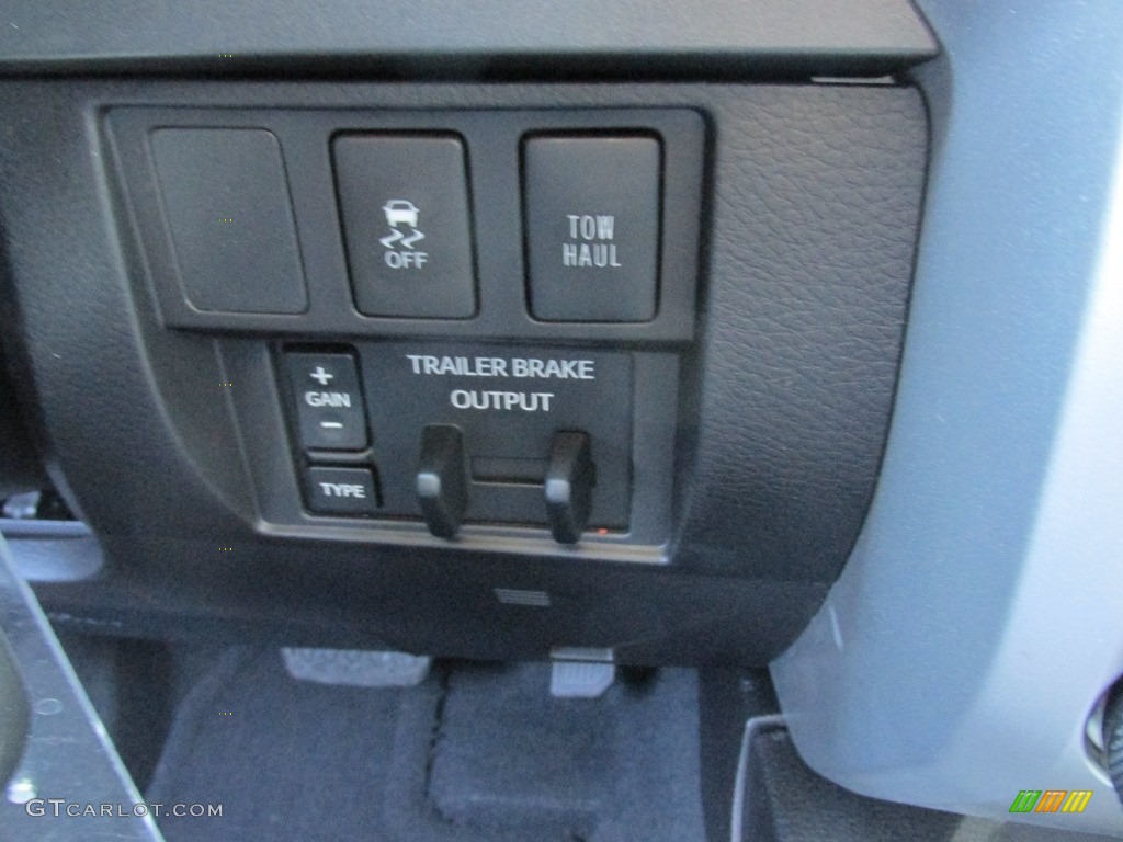 2016 Tundra SR5 CrewMax 4x4 - Inferno Orange / Black photo #31