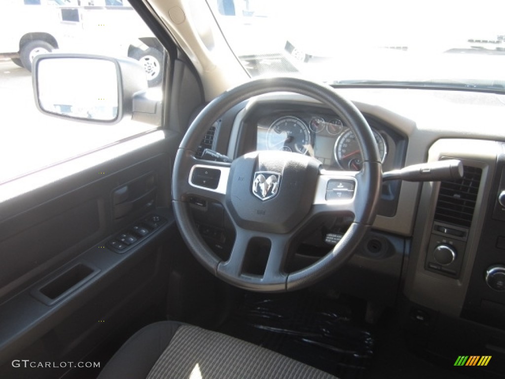 2011 Ram 1500 ST Quad Cab 4x4 - Bright White / Dark Slate Gray/Medium Graystone photo #18