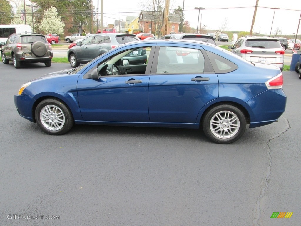 2009 Focus SE Sedan - Vista Blue Metallic / Charcoal Black photo #9
