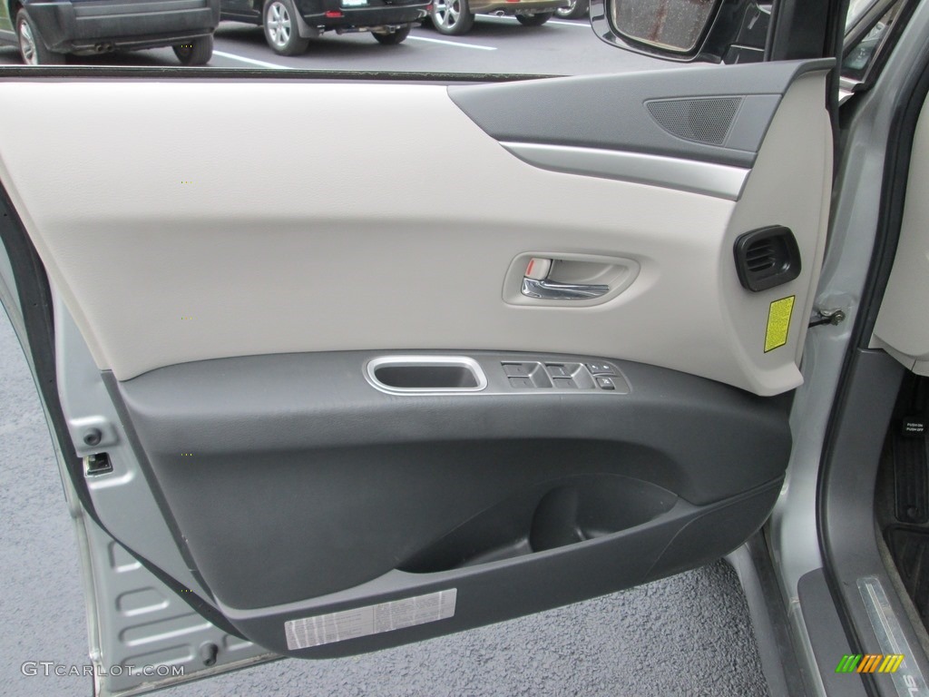 2006 B9 Tribeca Limited 7 Passenger - Titanium Silver Metallic / Gray photo #13