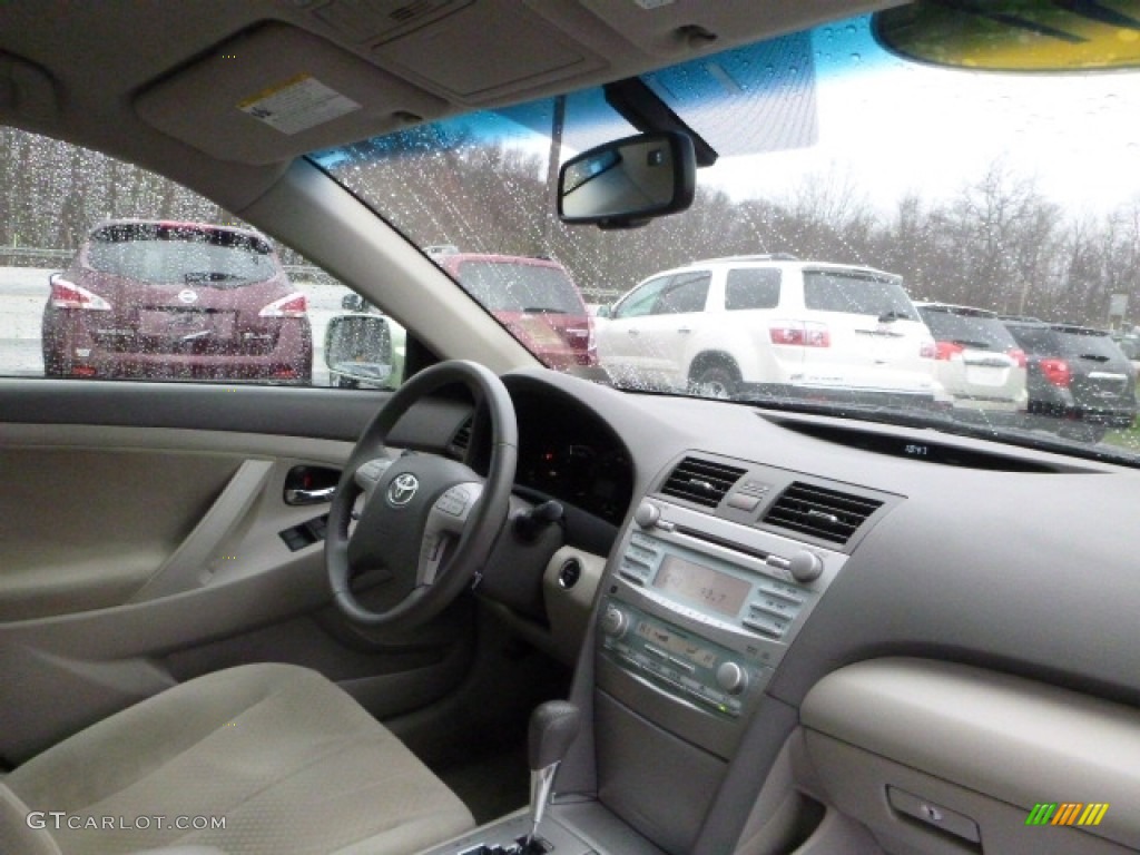 2007 Camry Hybrid - Jasper Green Pearl / Bisque photo #13