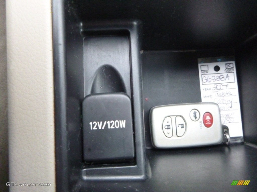 2007 Camry Hybrid - Jasper Green Pearl / Bisque photo #28