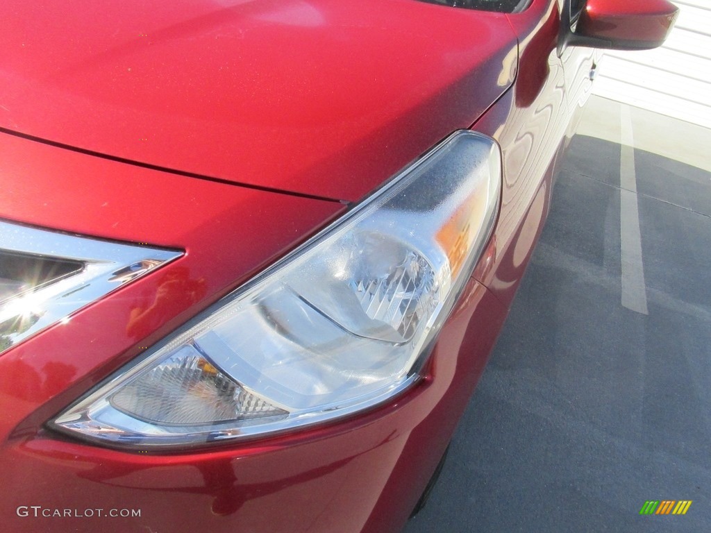 2015 Versa 1.6 SV Sedan - Red Brick / Charcoal photo #6