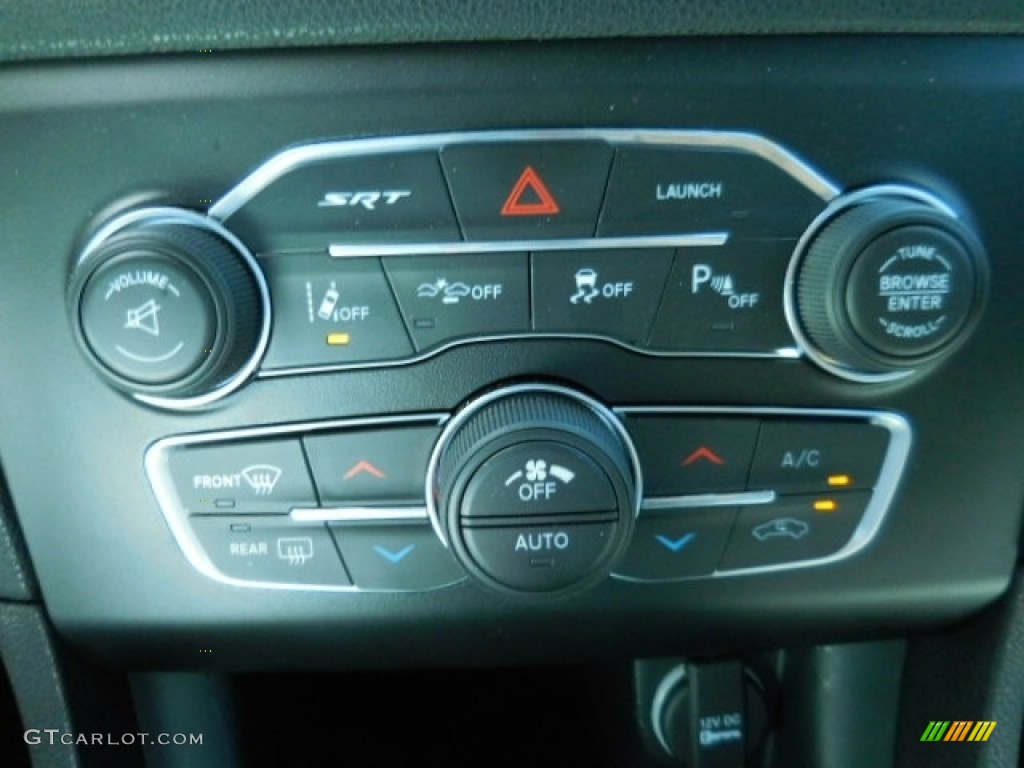 2015 Dodge Charger SRT 392 Controls Photos