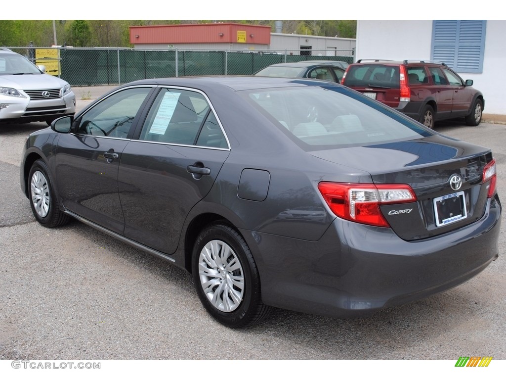 2014 Camry LE - Cosmic Gray Metallic / Ash photo #3