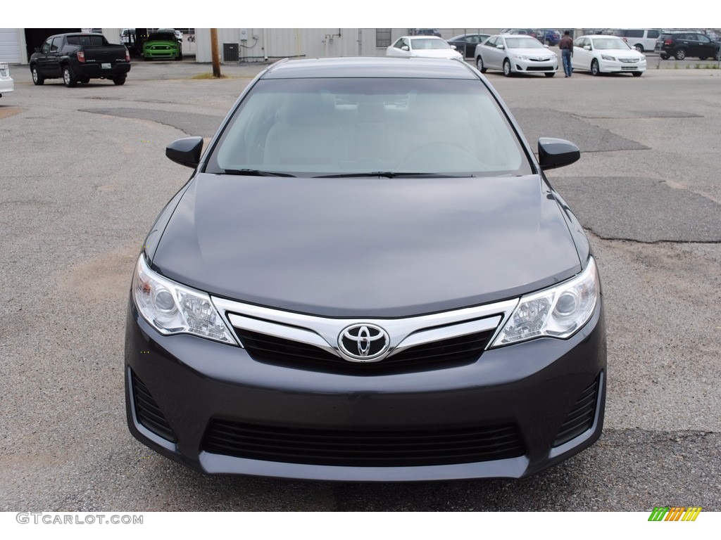 2014 Camry LE - Cosmic Gray Metallic / Ash photo #8