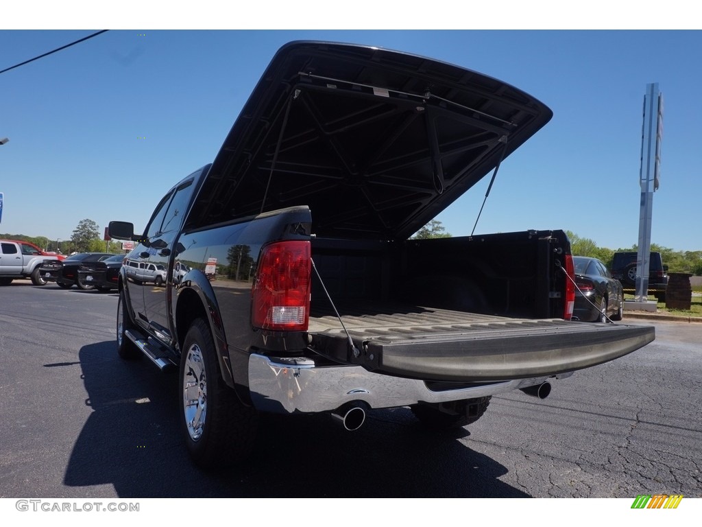 2012 Ram 1500 Laramie Crew Cab 4x4 - Black / Light Pebble Beige/Bark Brown photo #17