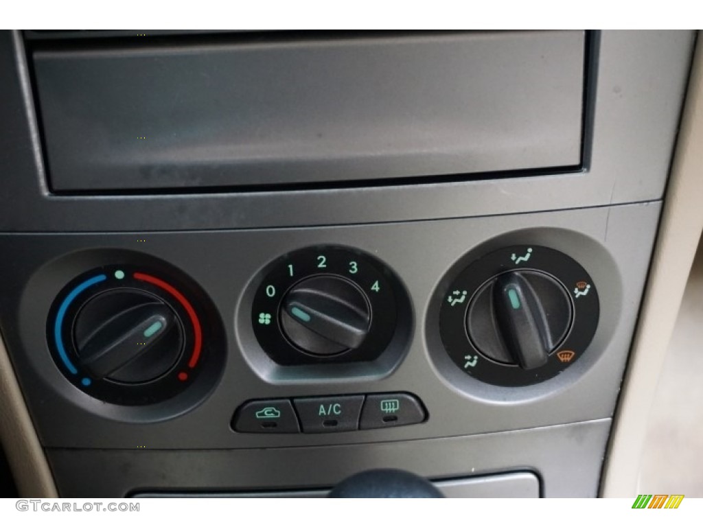 2008 Forester 2.5 X - Aspen White / Desert Beige photo #37