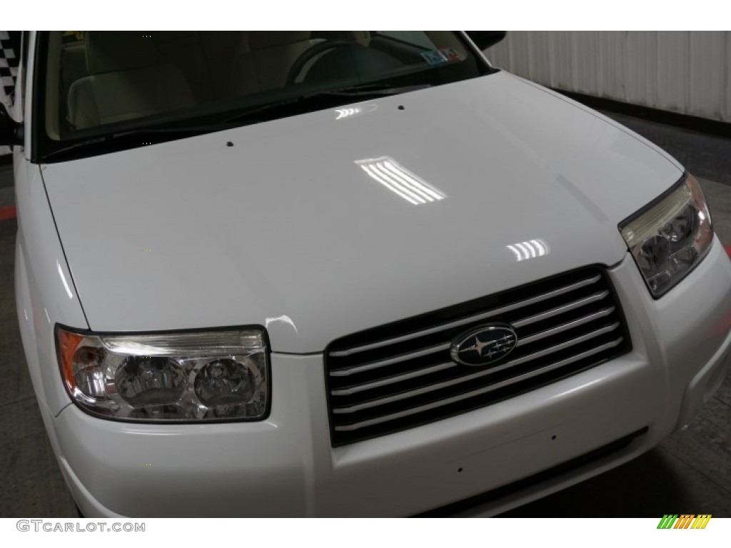 2008 Forester 2.5 X - Aspen White / Desert Beige photo #47