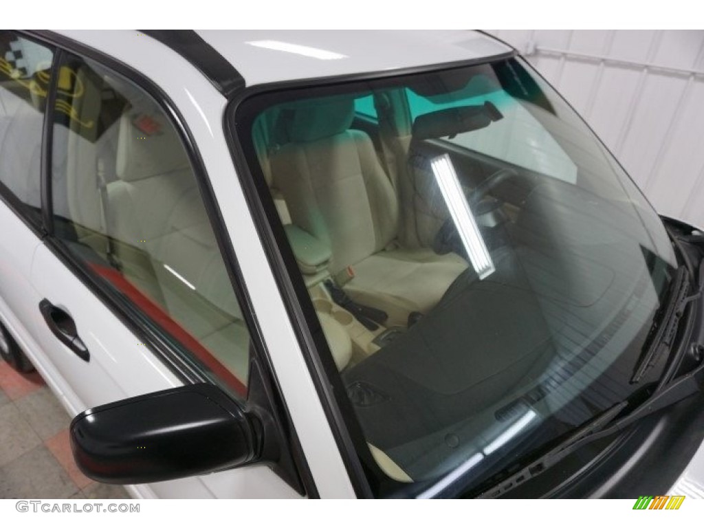 2008 Forester 2.5 X - Aspen White / Desert Beige photo #82