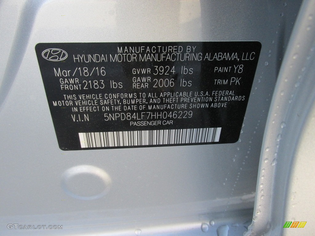 2017 Elantra Limited - Silver / Gray photo #35