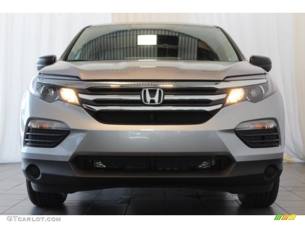 2016 Pilot LX - Lunar Silver Metallic / Gray photo #4