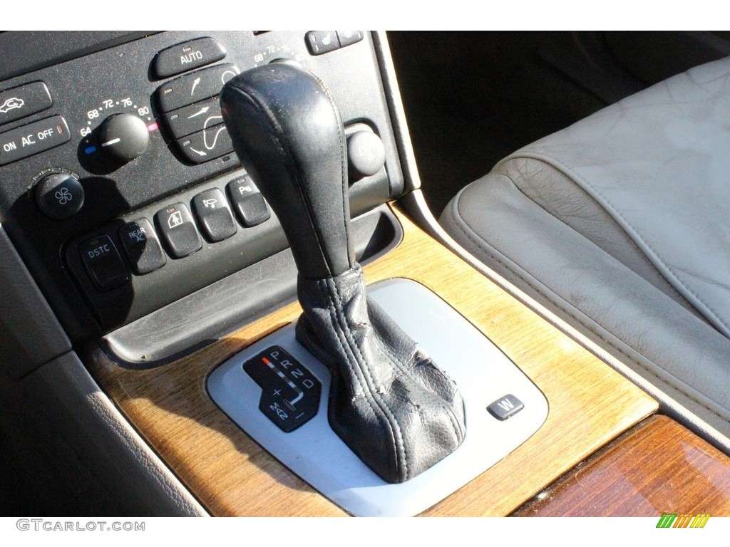 2005 XC90 V8 AWD - Black / Graphite photo #23
