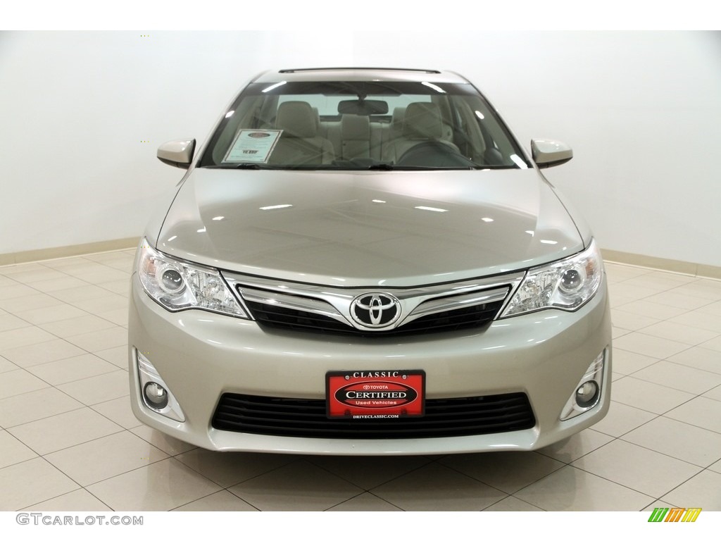 2013 Camry XLE - Champagne Mica / Ivory photo #2