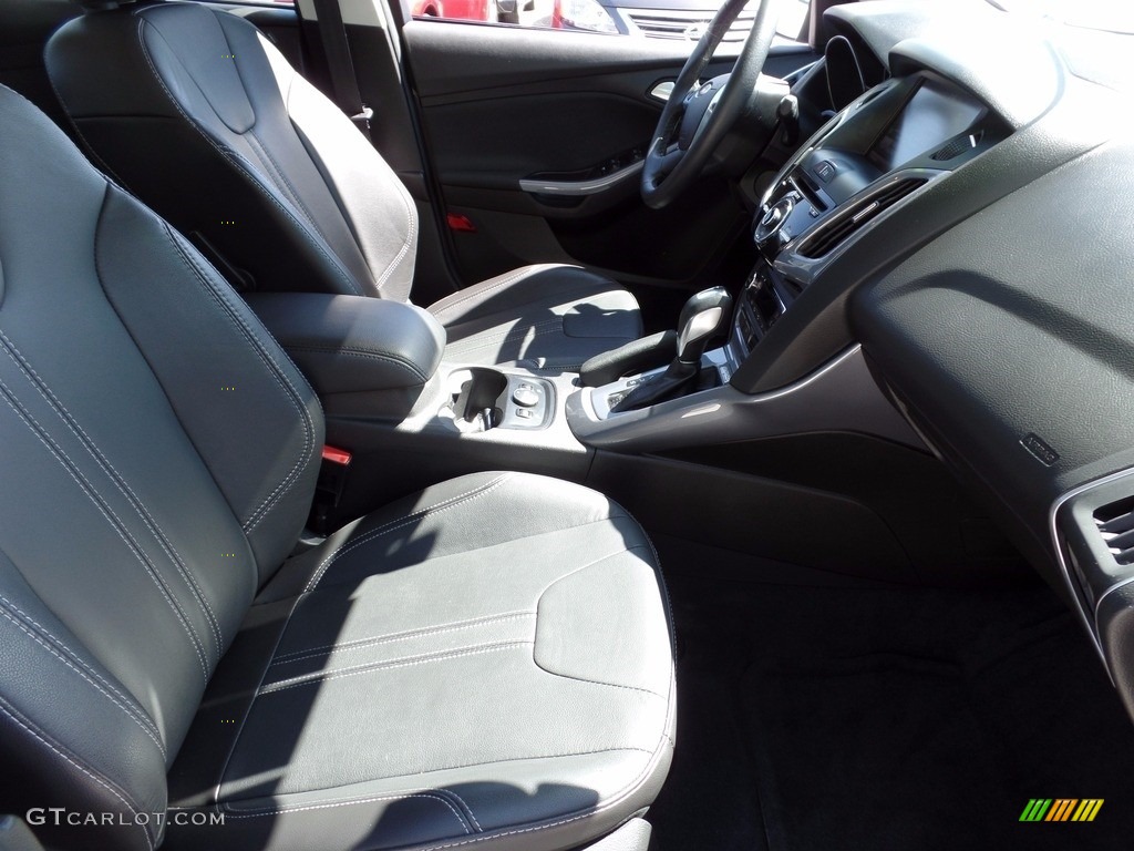 2014 Focus Titanium Sedan - Sterling Gray / Charcoal Black photo #13