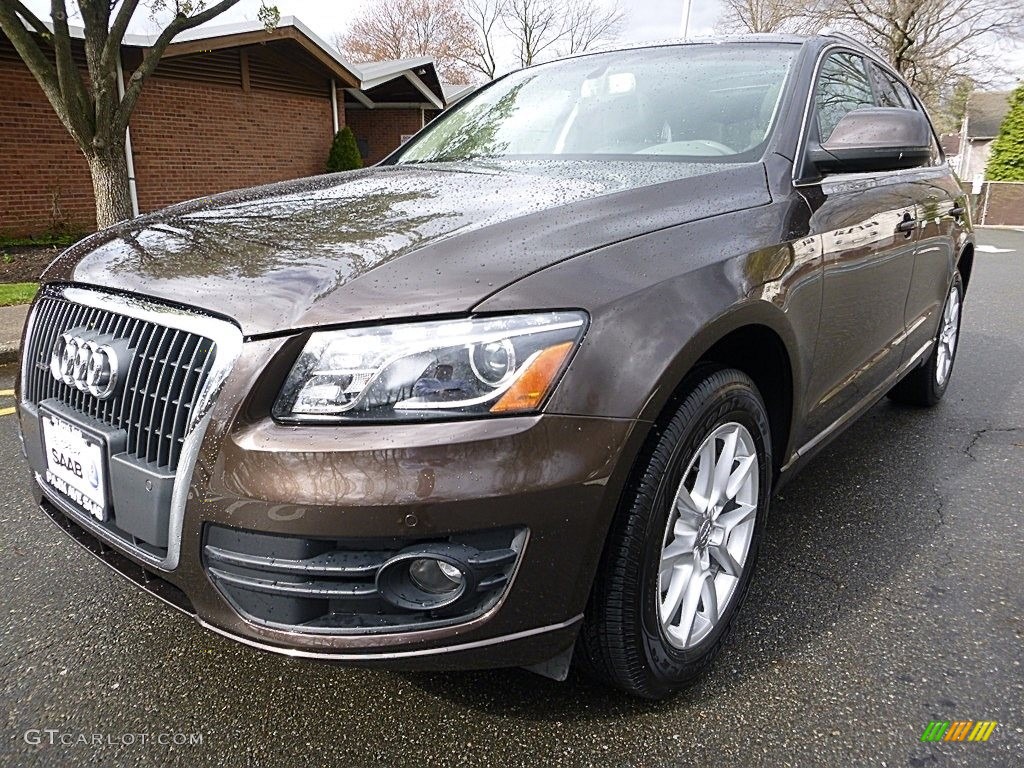 2011 Q5 2.0T quattro - Teak Brown Metallic / Cardamom Beige photo #1