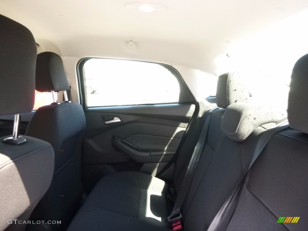 2016 Focus SE Sedan - Shadow Black / Charcoal Black photo #12