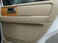 2009 White Platinum Tri-Coat Lincoln Navigator 4x4  photo #17