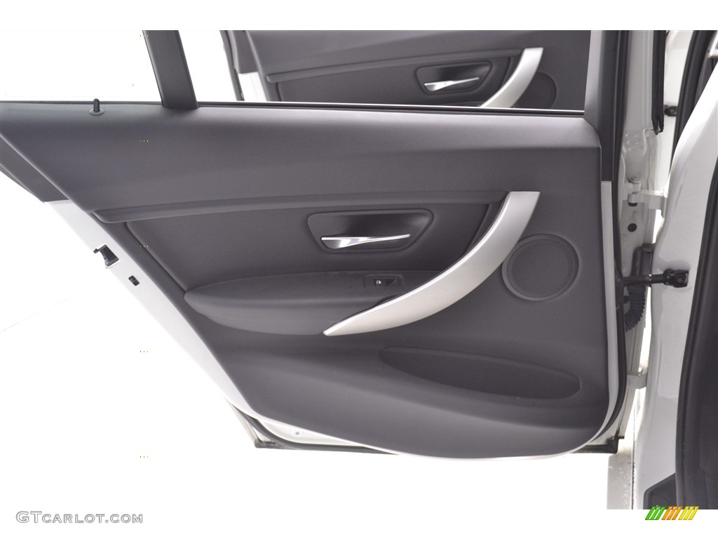 2013 3 Series 320i Sedan - Alpine White / Black photo #20